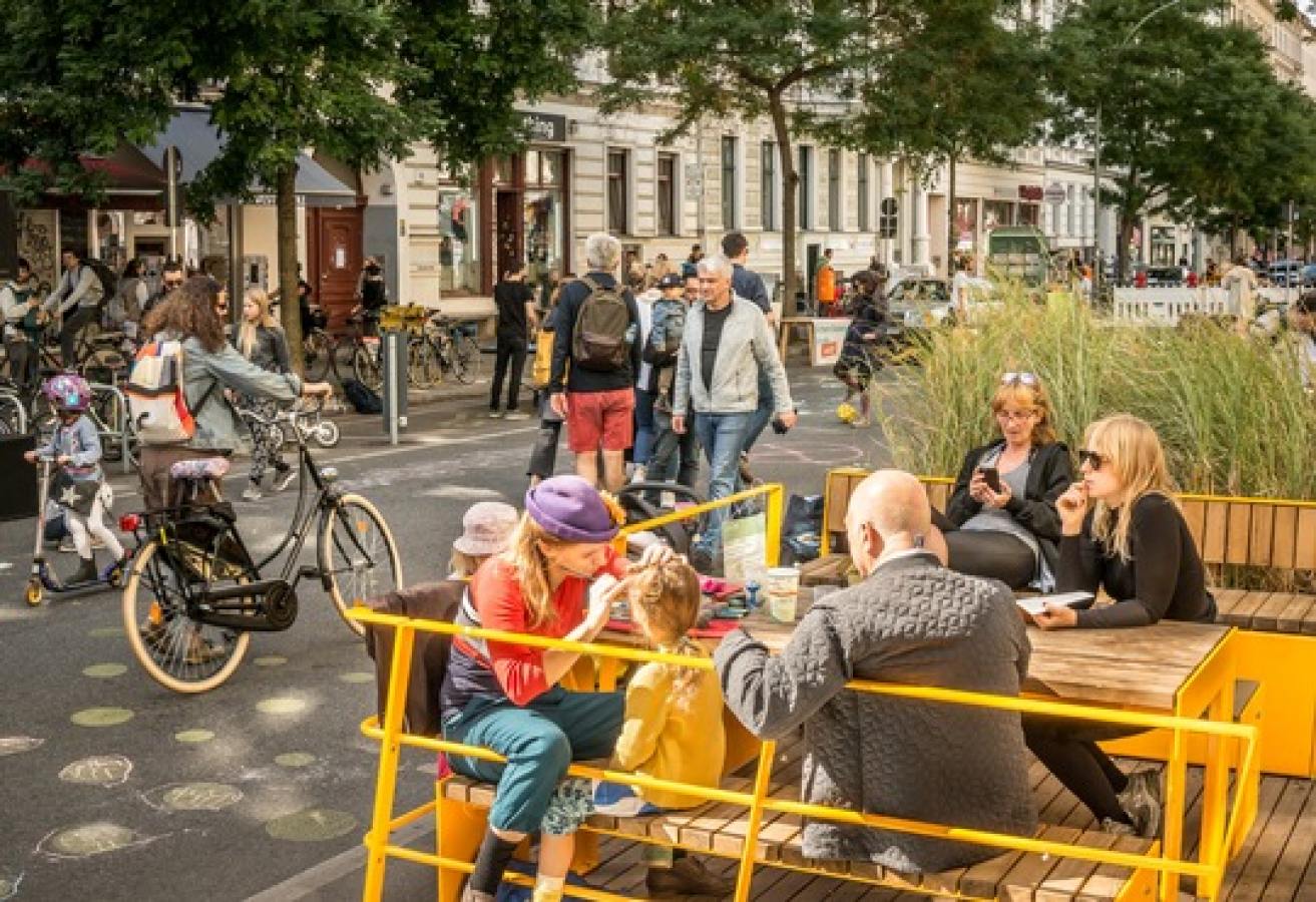 Gemeinschaftsaufgabe: die nachhaltige Entwicklung von Stadtquartieren. © Norbert Michalke/ChangingCities